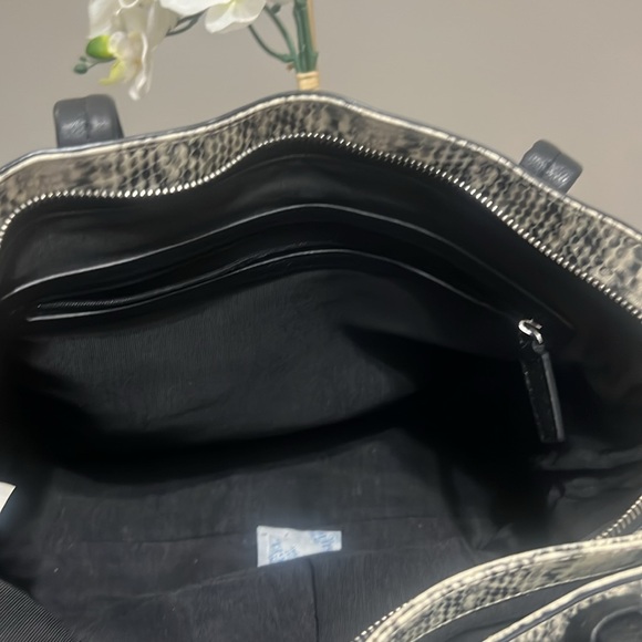 **GIVY FOR MIXLUX*** Vince Camuto Animal print Tote with leather straps - Picture 7 of 13